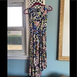 XS BCBG Asymmetrical Floral Spring Tie Waist Dress